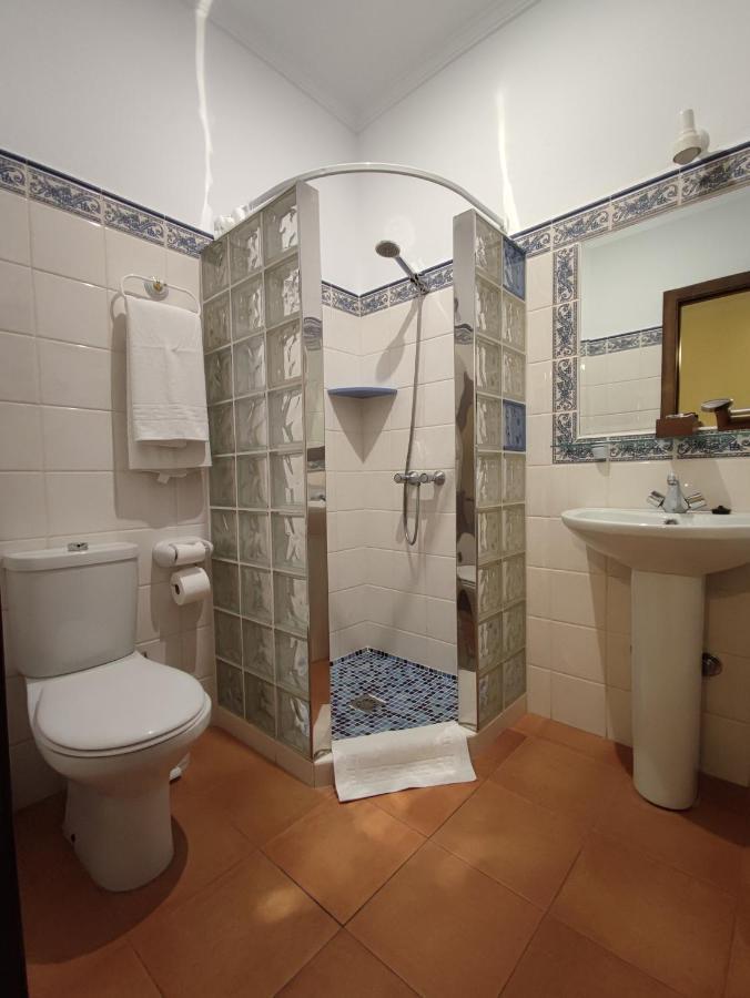 Hostal Andalucia Chipiona Bagian luar foto