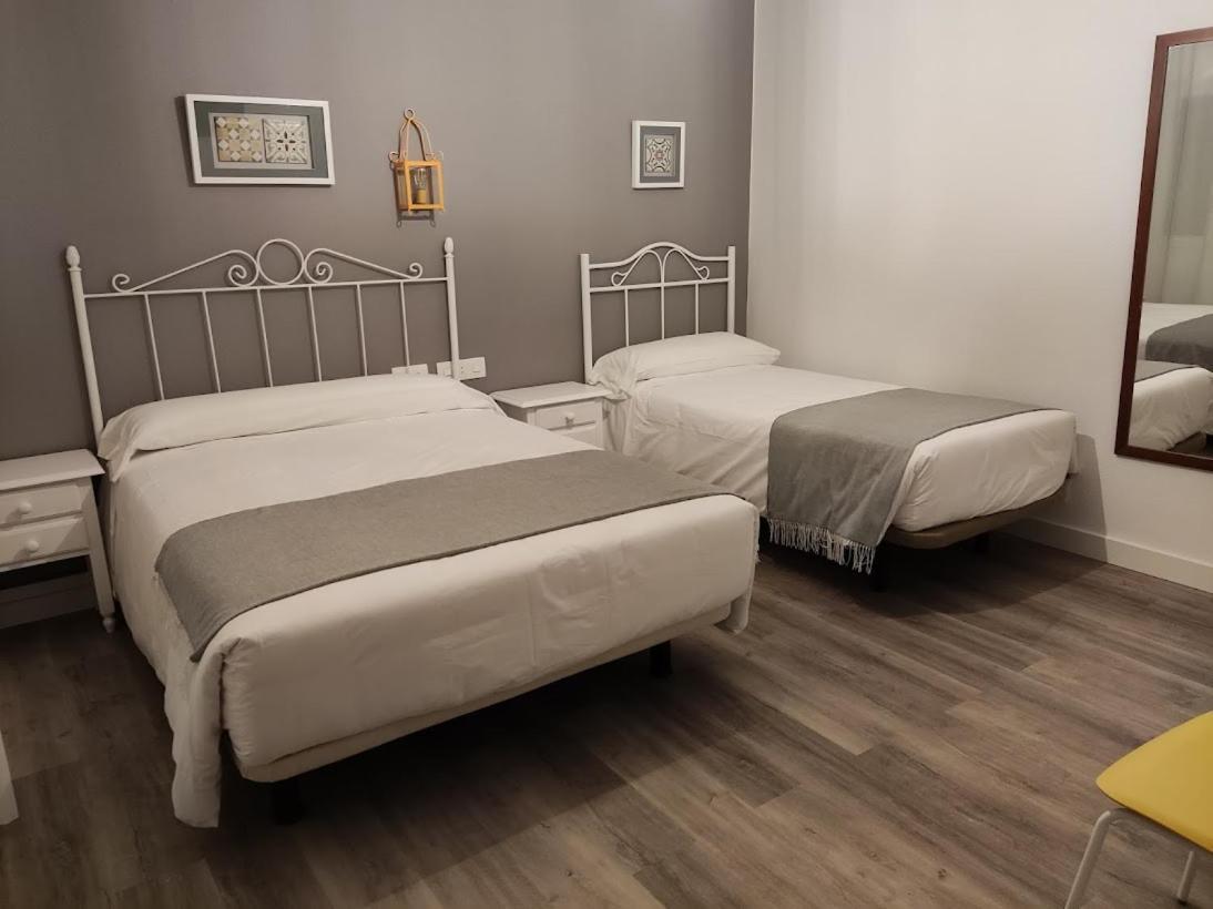 Hostal Andalucia Chipiona Bagian luar foto